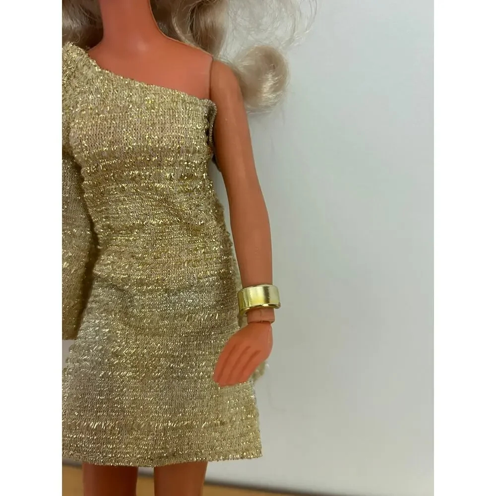 Vintage 1978 Kenner Darci Covergirl Doll – Disco Gold Outfit – Blonde Hair